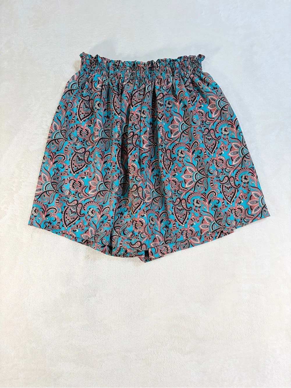 Boho Paisley Flowy Shorts -‎ High Waisted Smocked Summer Silhouette - Small